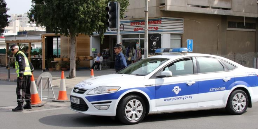 ΛΑΡΝΑΚΑ: Αναστάτωση με καταδίωξη καταζητούμενου σε κεντρικό δρόμο - Τραυματίας αστυνομικός 